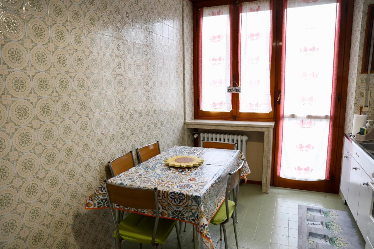 Apartmán La Casa Dei Nonni - Ampio Trilocale Zona Lingotto Turín Exteriér fotografie